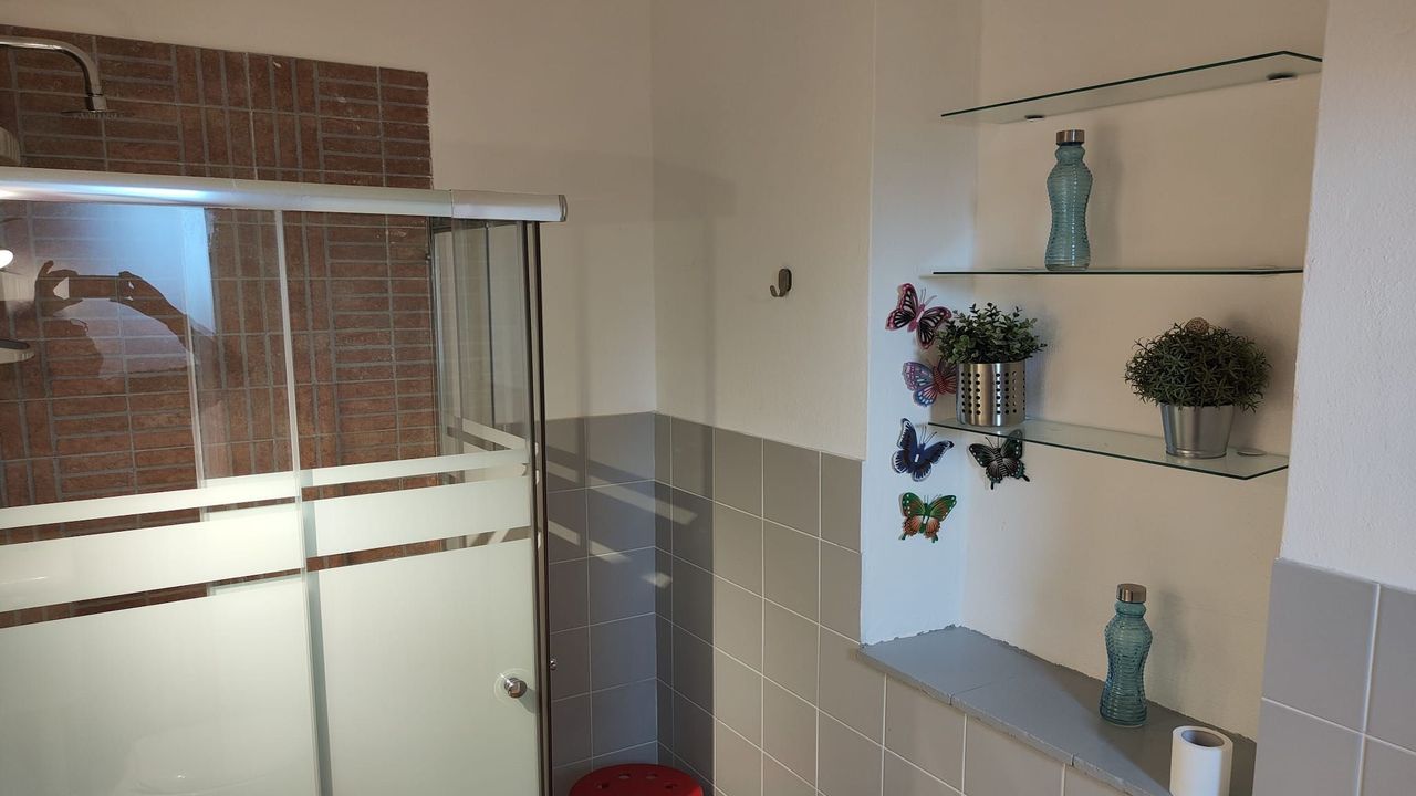 BathRoom BathRoom